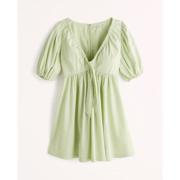 Abercrombie & Fitch Dresses & Skirts - Abercrombie Green Cinch-Front Poplin Mini Dress